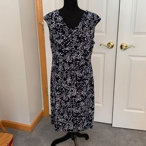 Cap sleeve dress, navy with white